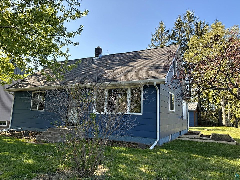1st image of 334 W Redwing St