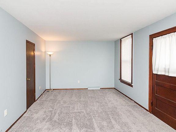 4th image of 4965 E 71st St