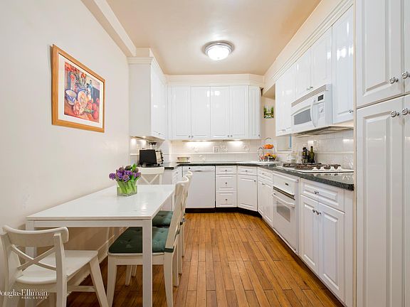 4th image of 12 W 96th St APT 2A