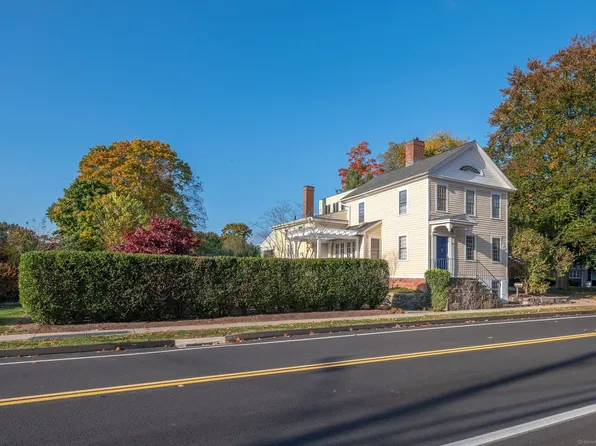 93 Water Street, Guilford, CT 06437