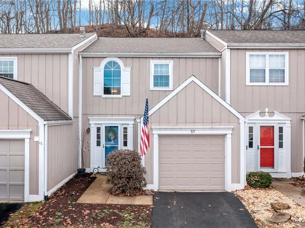 57 New London Ln, Oakmont, PA 15139
