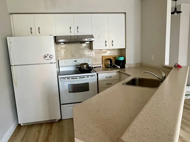 25 Grenville St #1002 — Photo 6