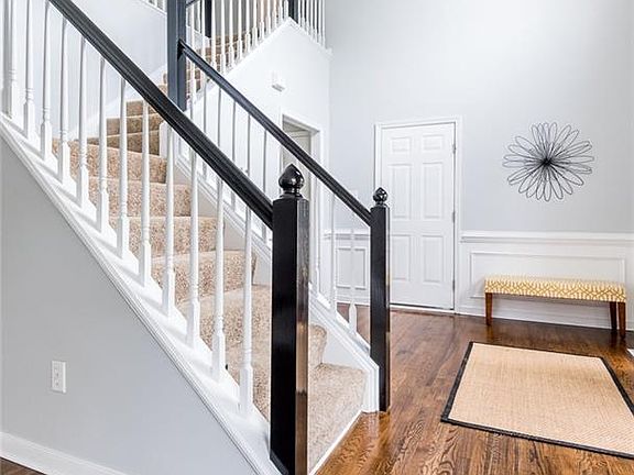 5th image of 10925 Brunson Way