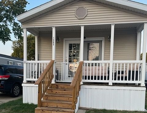 1st image of 1565 Southwood St