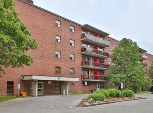 900 Glen St #409, Oshawa, ON L1J 5Z5