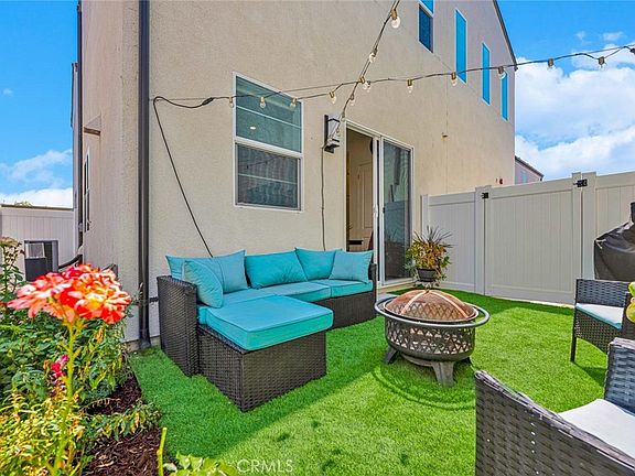 3rd image of 2412 E Encanto Paseo