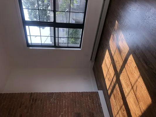 Rented by Keystone Realty USA Corp | media 9