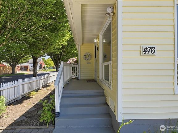 4th image of 476 20th Avenue
