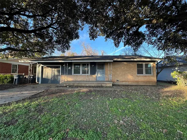809 E Hammond St, Fort Worth, TX 76115