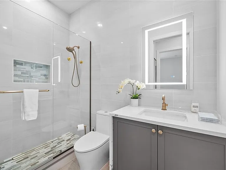 6597 Caldecott Dr — Photo 22