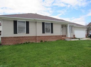 46651 Heather Ln, Chesterfield, MI 48051