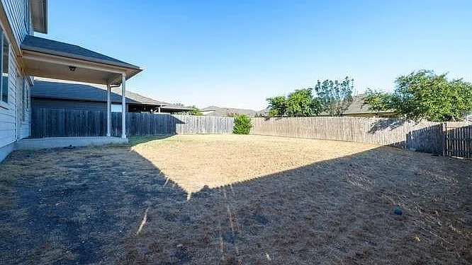 402 Zenith Rd — Photo 52
