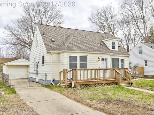 23211 Rensselaer St, Oak Park, MI 48237