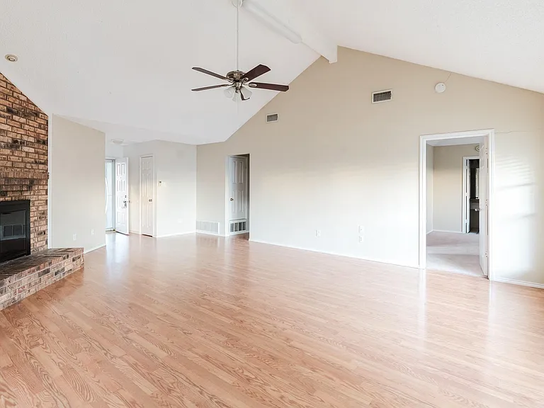 6825 Longleaf Ln — Photo 20