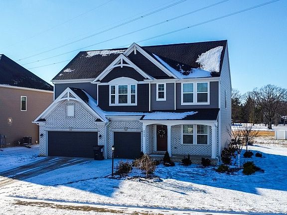 2nd image of 8960 Leatherleaf Dr