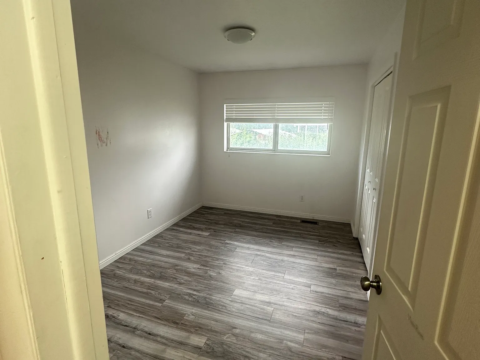 6 bed, 4.5 bath, 3068 sqft, $3,300 — Photo 4