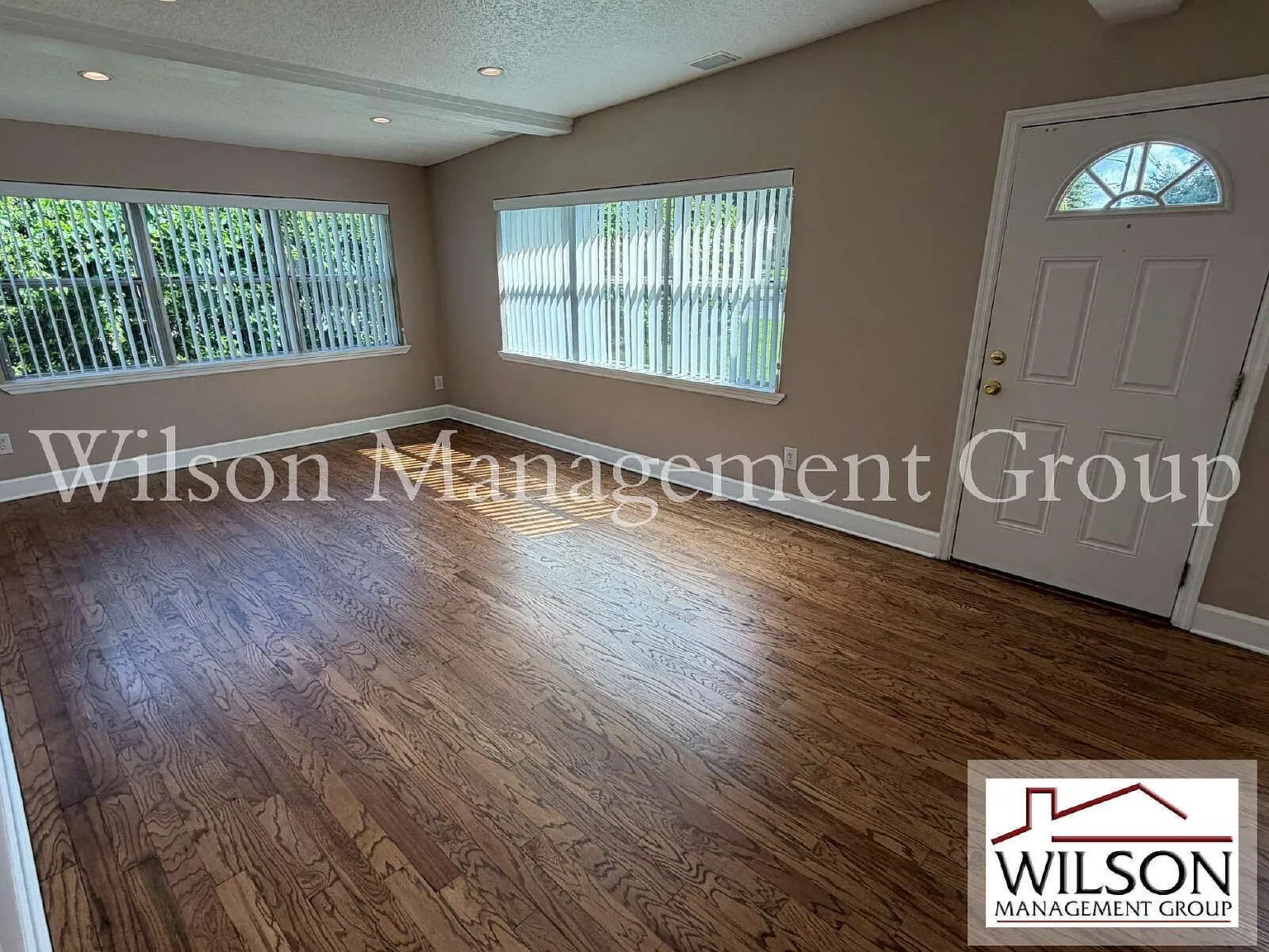 3 bed, 2.0 bath, 1106 sqft, $2,295 — Photo 3