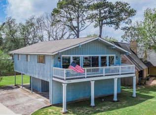 223 Bay Colony Dr #1, La Porte, TX 77571