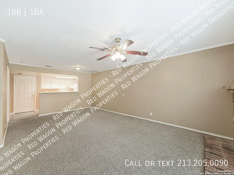 11610 Vance Jackson Rd #ROAD413 — Photo 10
