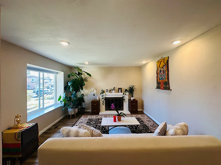 1465 Madrone Way — Photo 9