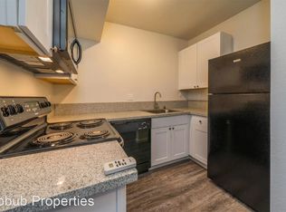 1425 Magnolia Ave #17, Redding, CA 96001