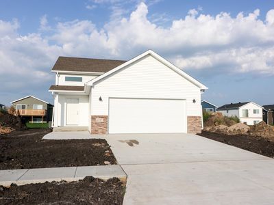 6737 Samuel Dr, Horace, ND, 58047