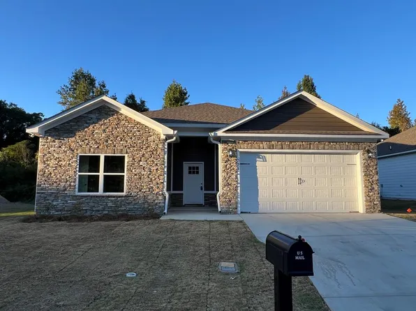 321 Partisan Dr, Phenix City, AL 36870