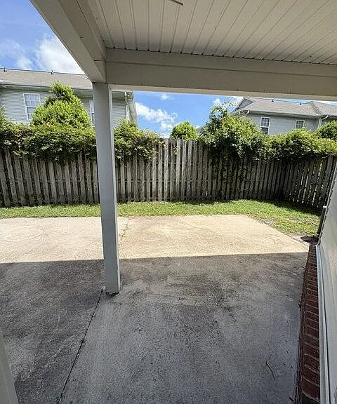 2502 Bluff View Ct #A — Photo 6