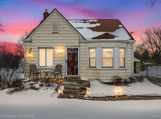 8181 Vermont Ave, Warren, MI 48093