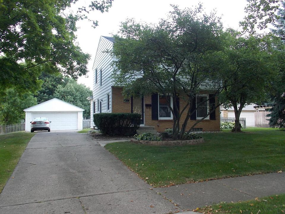 1st image of 755 Russwood St NE