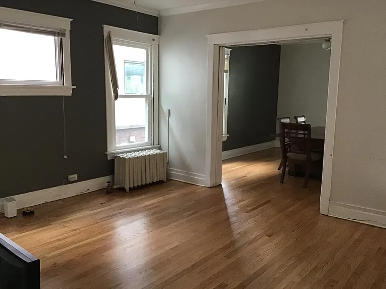 809 Foster St — Photo 11