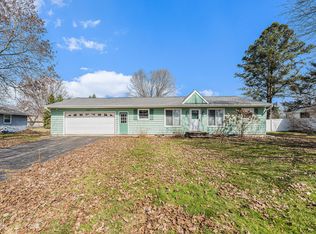 7817 E De Ave, Richland, MI 49083