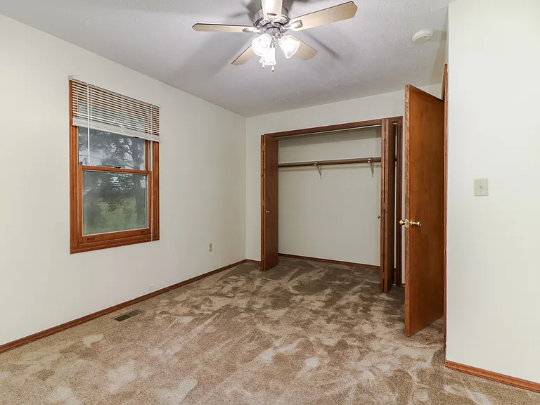 Rainbow Court Townhomes — Photo 6