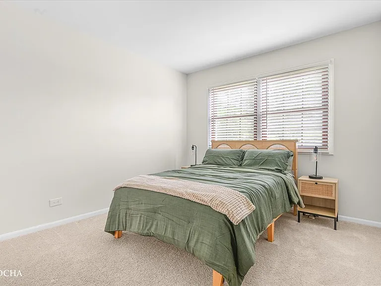 1012 Bainbridge Dr — Photo 30