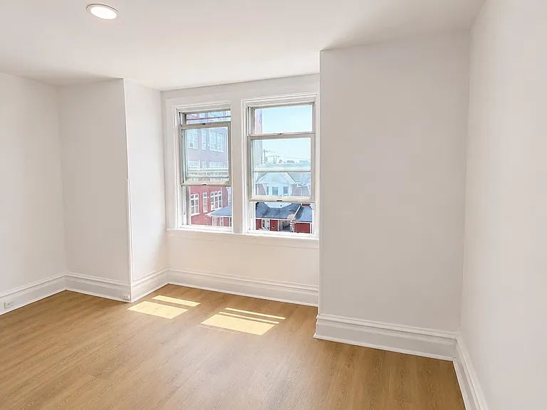 955 W Washington St — Photo 13