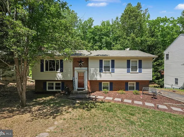 2008 Wave Dr, Stafford, VA 22554
