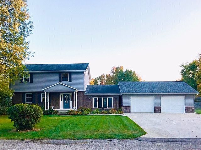 1st image of 1713 W Earl Dr