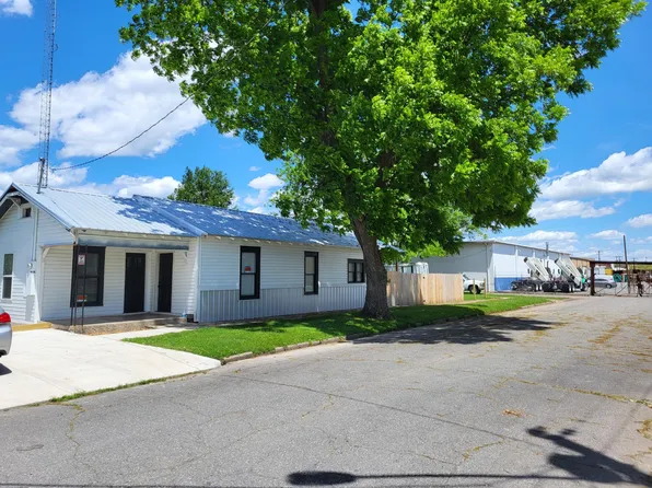 1000 N Poplar St #A, North Little Rock, AR 72114