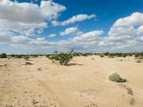 48561 Mountain View Rd, Bouse, AZ 85325