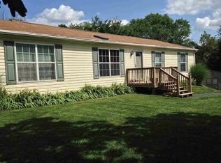 95 E Dorsey Ln, Poughkeepsie, NY 12601