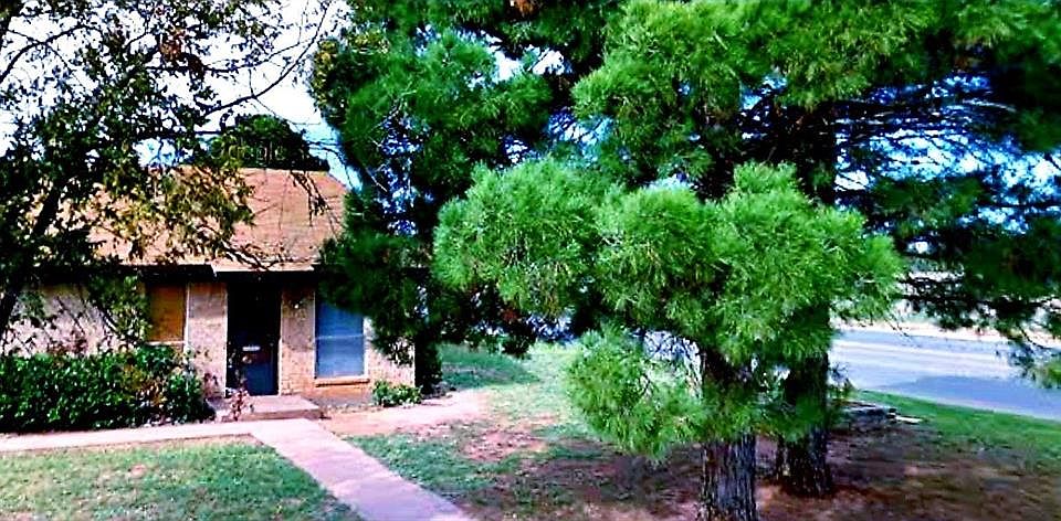 1st image of 702 Hawn Cir