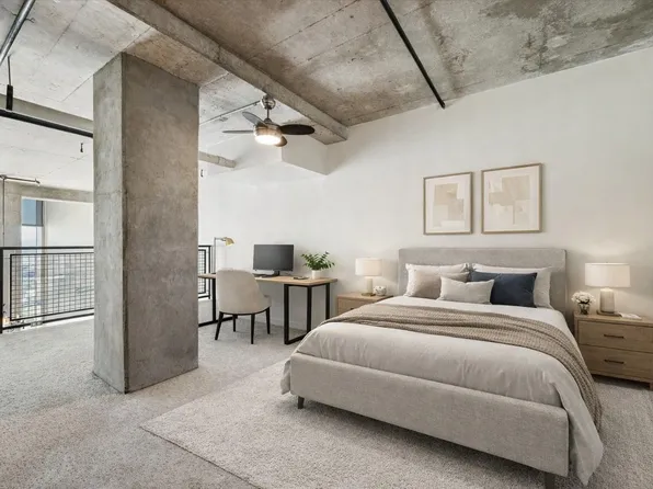 2000 Bagby St APT 13432, Houston, TX 77002