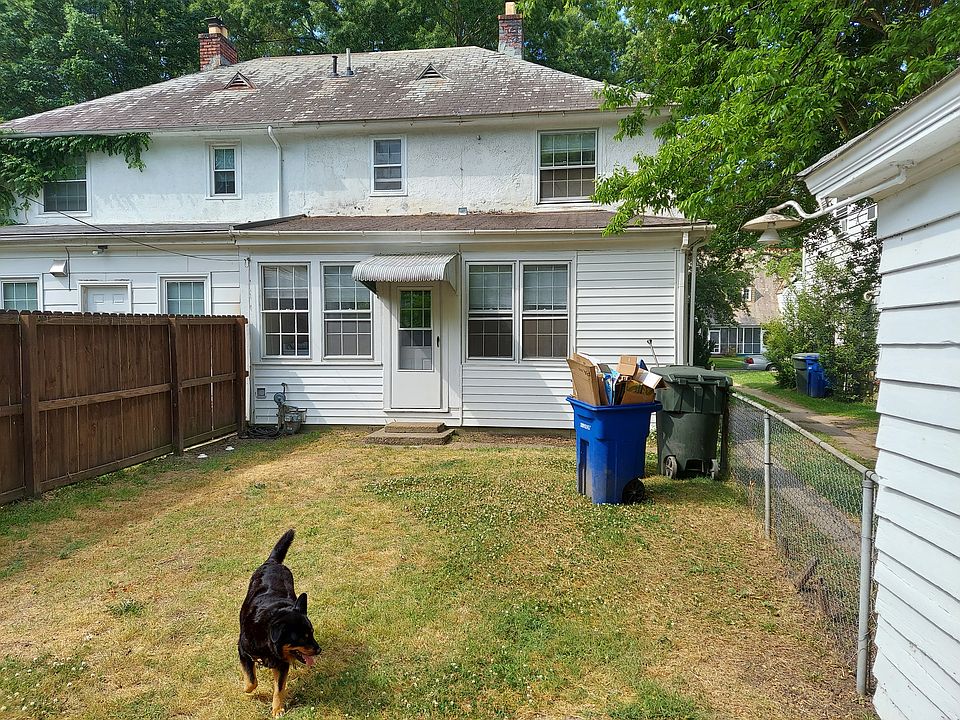 2nd image of 218 Hurley Ave