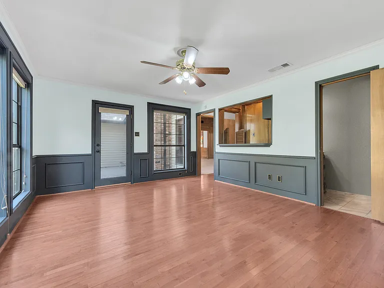 543 Indian Creek Dr — Photo 5