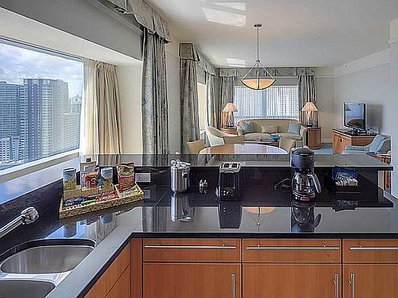 4th image of 1435 Brickell Ave #3311