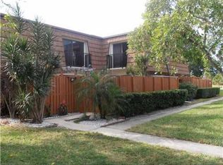 9150A SW 23rd St, Davie, FL 33324