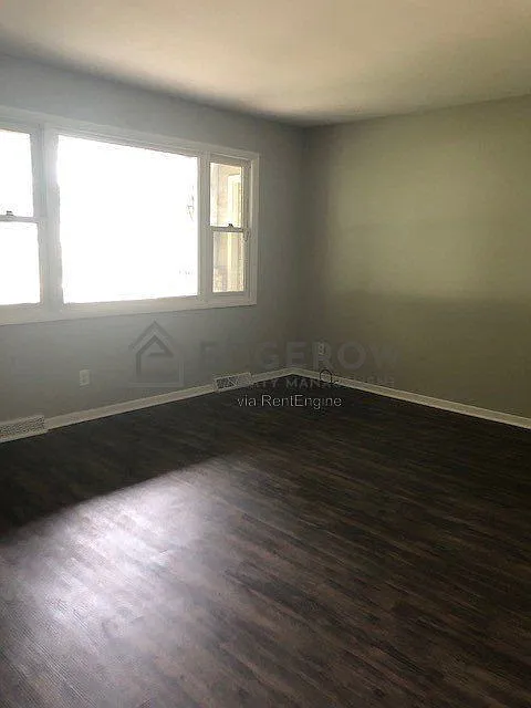 2 bed, 1.0 bath, 1000 sqft, $1,450 — Photo 2