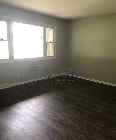 3700 Kalamazoo Ave SE — Photo 2