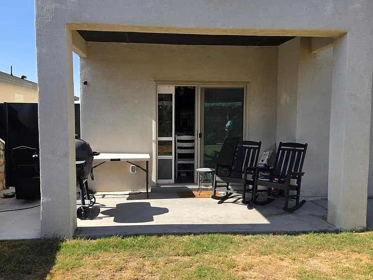 12603 Amesbury Ave — Photo 26