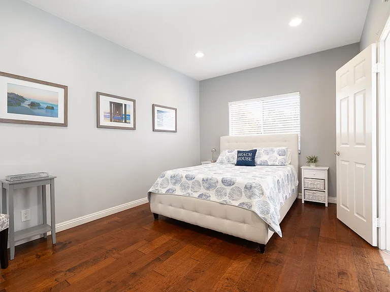 Queen Bedroom